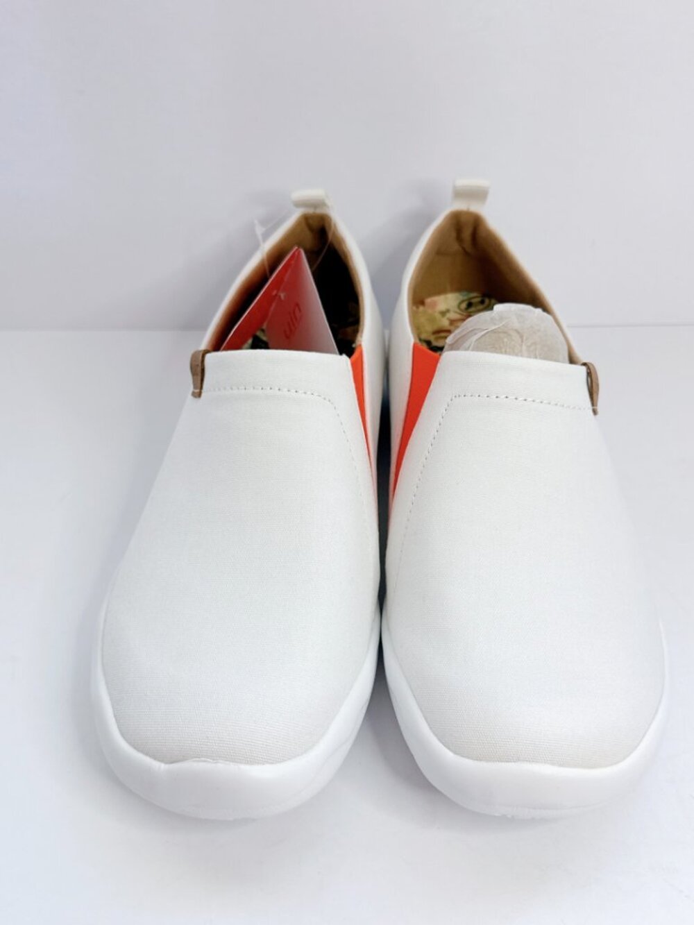 Women’s Size 9 UIN White Toledo Canvas Slip-On Shoes Art Travel Comfort Flats